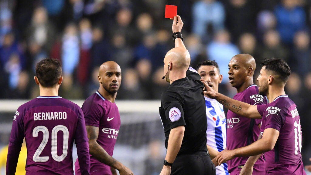  利物浦补时争议点球，埃弗顿主帅赛后炮轰  