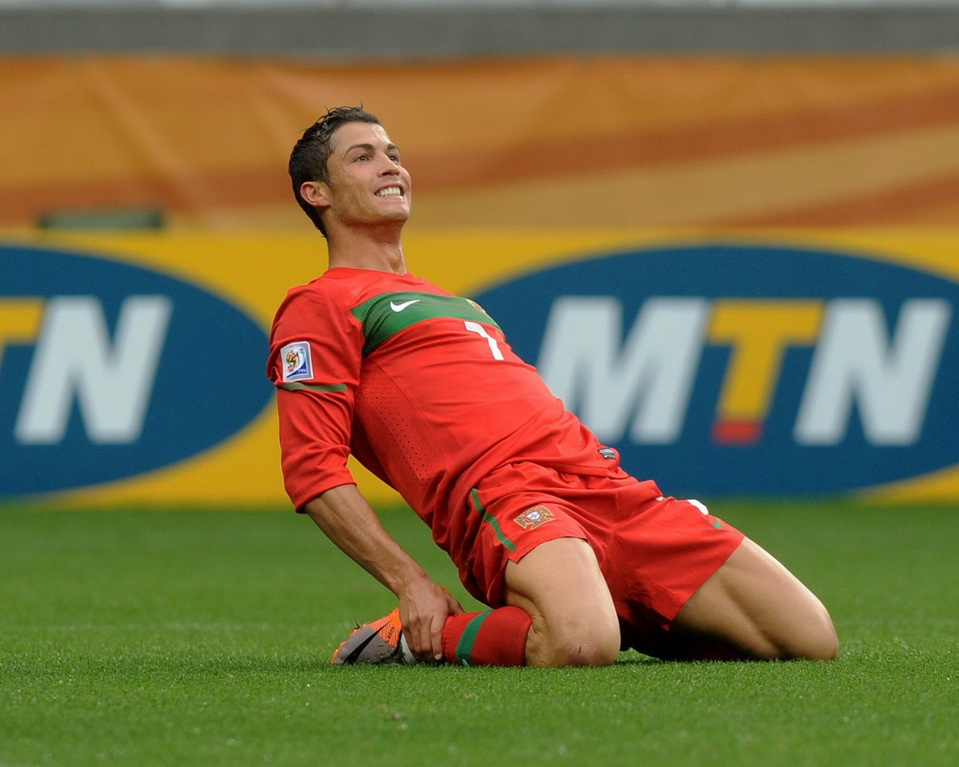  那不勒斯主帅盛赞球队团结拼搏精神  